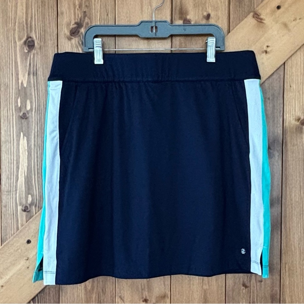 NWT Women's IZOD Golf Skort in Navy | Size Medium